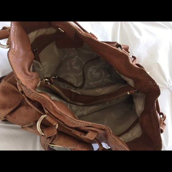 Michael Kors handbag- genuine ! - Picture 4 of 5